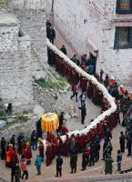 shoton festival carrying the thangka